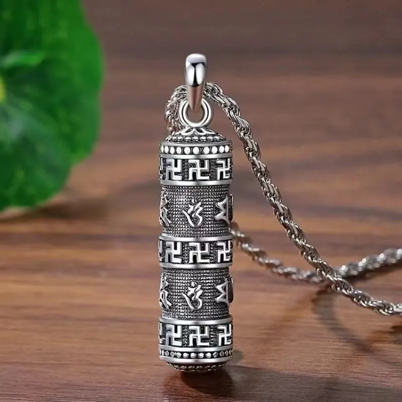 Collier pendentif sagesse chaîne torsadée avec Buddha Stones Om Mani Padme Hum Swastika
