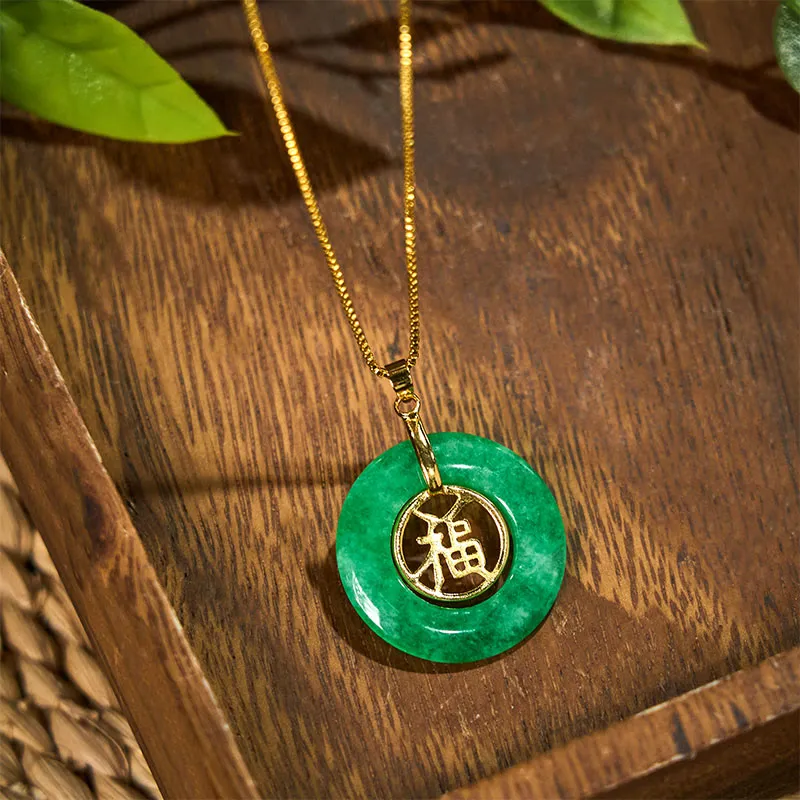 Collier pendentif porte-bonheur en jade cyan avec Buddha Stones et boucle de paix