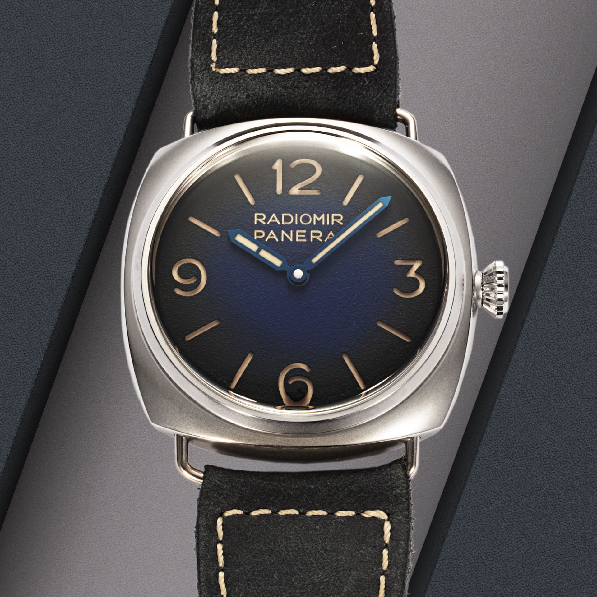 Panerai Radiomir Tre Giorni - cadran Bleu quartier arabe