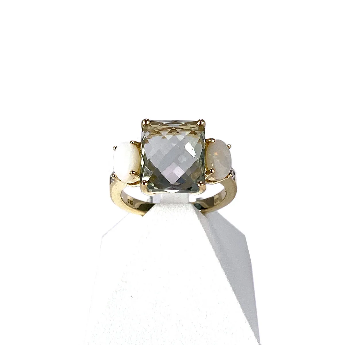 Bague d'occasion or 375 jaune quartz vert et opale et diamant