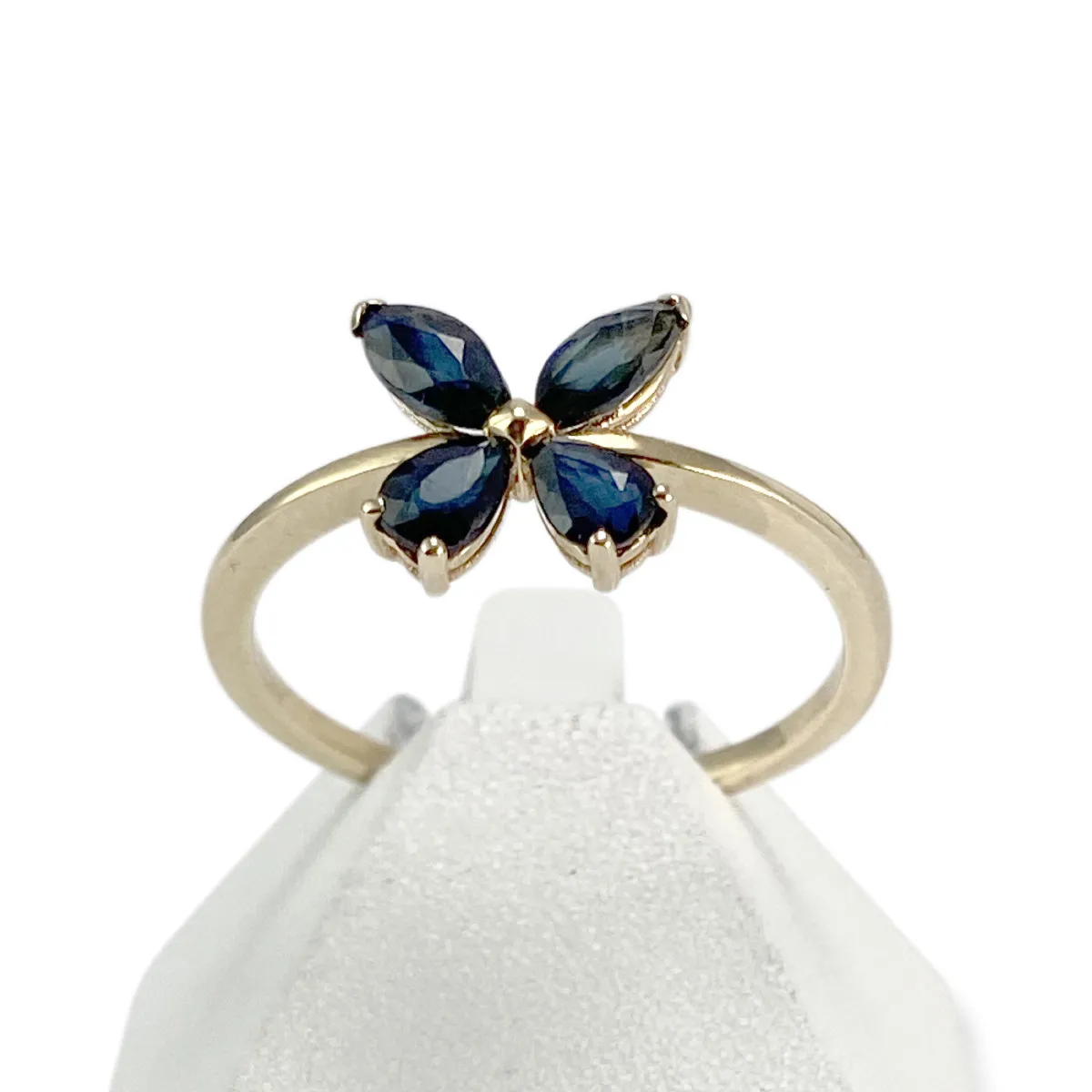 Bague d'occasion or 375 jaune, saphirs, motif papillon.