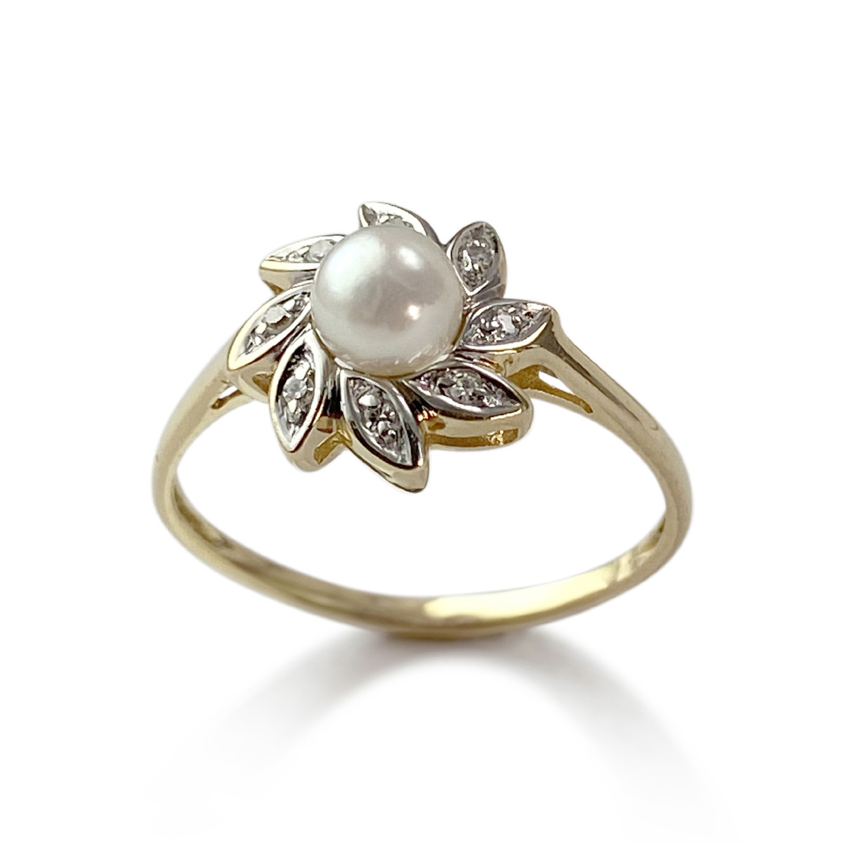 Bague d'occasion or 750 2 tons perle de culture diamants