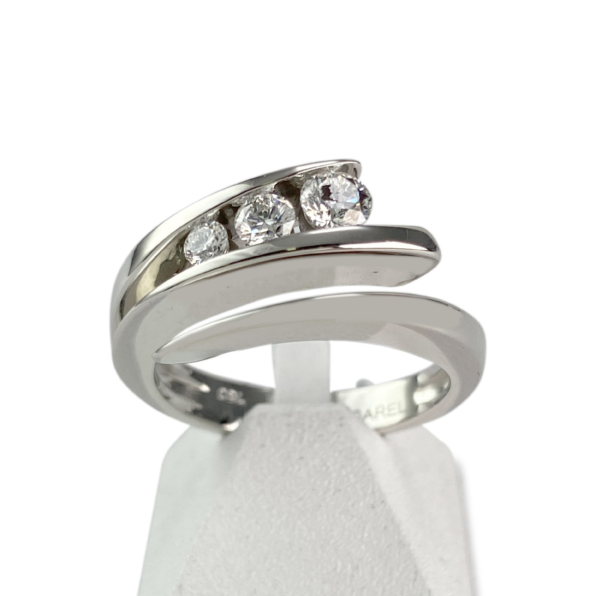 Bague GAREL d'occasion or 750 blanc diamant