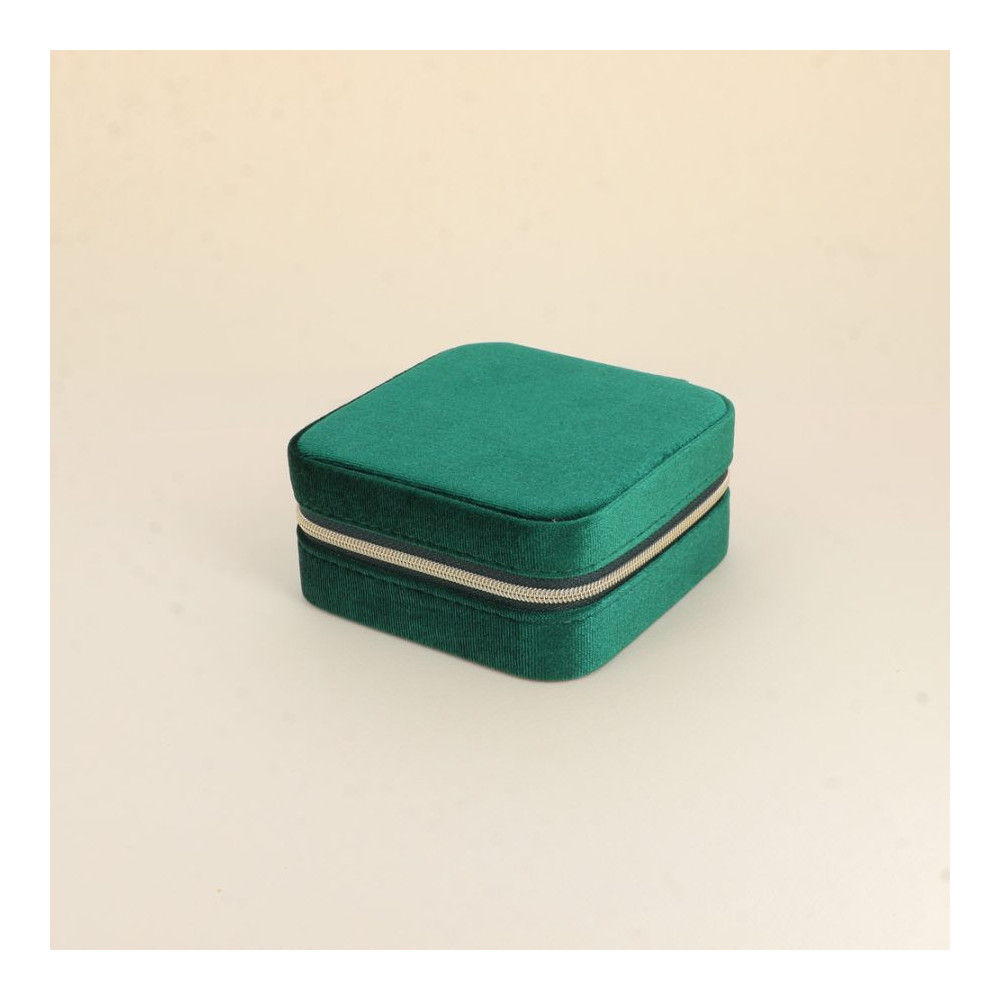 Accessoire Femme Bohm en acier Réf. BOITE VELOUR CARRE V/lemontrologue