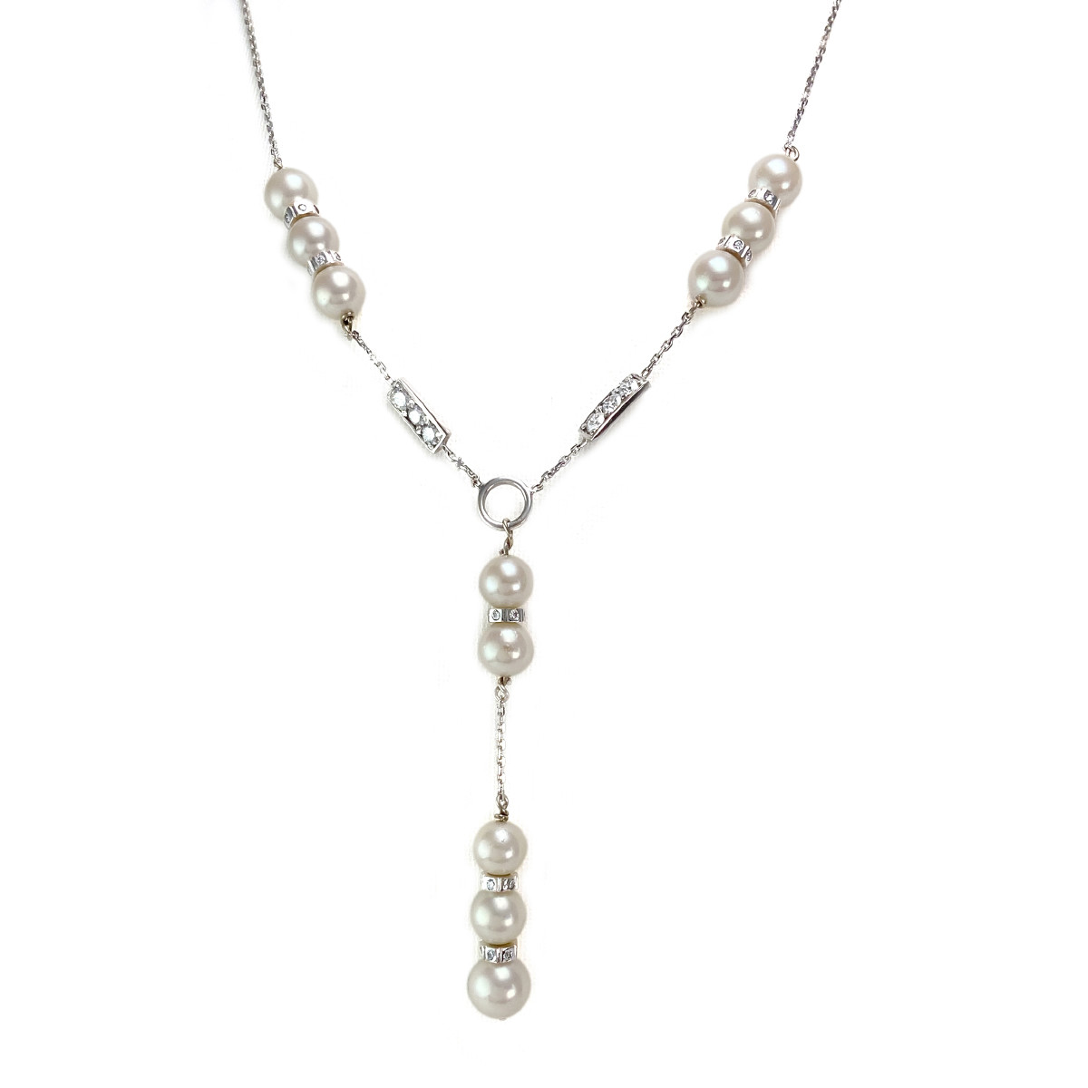Collier d'occasion or 750 blanc diamants perles de culture du Japon 40 cm